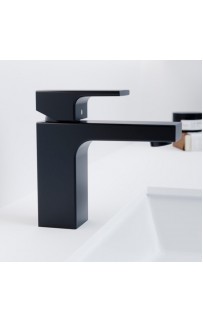 купить Смеситель для раковины Hansgrohe Vernis Shape 71569670 Черный матовый в EV-SAN.RU